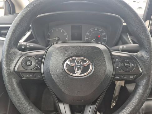 Used 2024 Toyota Corolla LE image 18