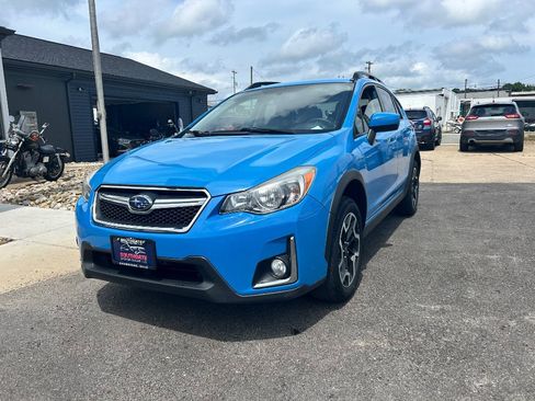 Used 2017 Subaru Crosstrek 2.0i Premium AWD/4WD image 1