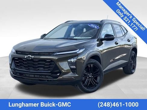 Certified 2024 Chevrolet Trax ACTIV w/ Sunroof Package image 1