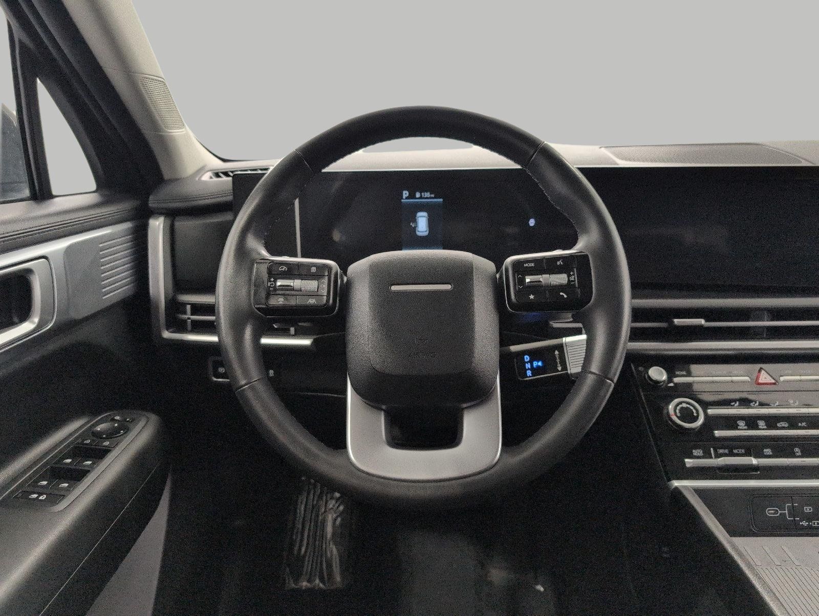 Used 2024 Hyundai Santa Fe SE AWD/4WD image 6