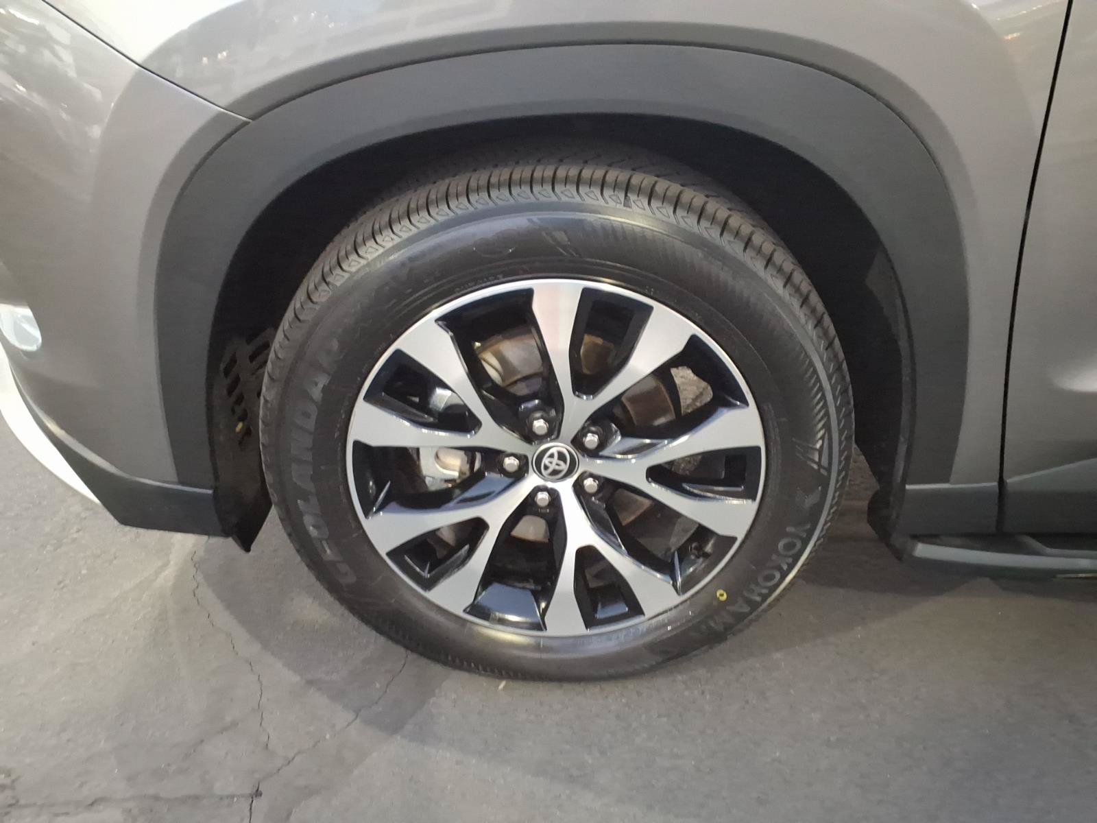 Certified 2025 Toyota Grand Highlander AWD Hybrid image 9