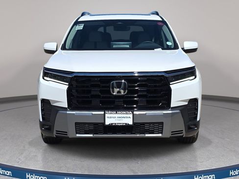 New 2026 Honda Pilot Touring image 2