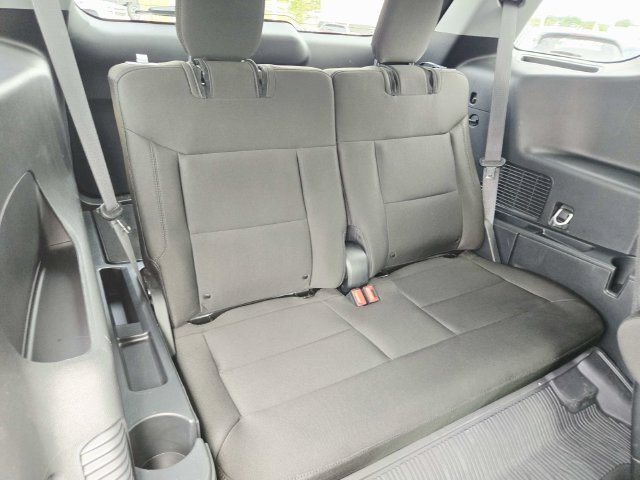 Used 2024 Ford Explorer XLT AWD/4WD image 12