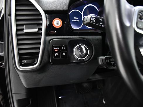 Used 2020 Porsche Cayenne AWD/4WD image 11