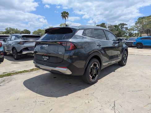 New 2026 Kia Sportage EX image 8