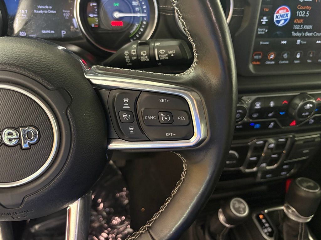 Used 2022 Jeep Wrangler Unlimited Sahara w/ Cold Weather Group AWD/4WD image 20