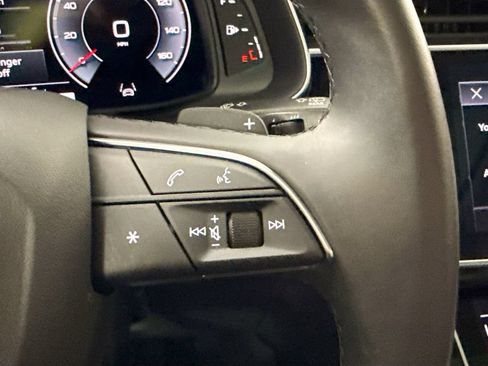 Used 2023 Audi Q7 3.0T Prestige AWD/4WD image 12