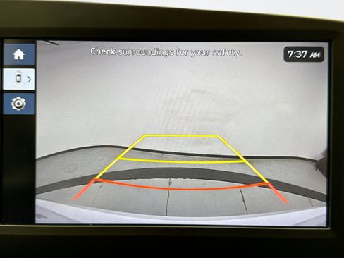 Used 2024 Hyundai Elantra SE FWD image 15