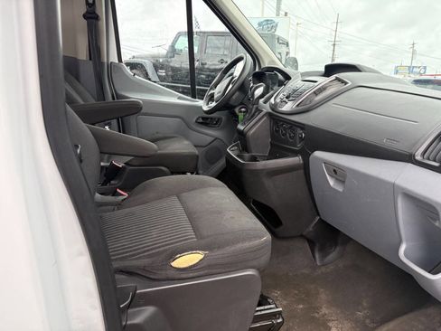 Used 2019 Ford Transit 350 XLT image 17