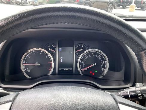 Used 2023 Toyota 4Runner Limited AWD/4WD image 17