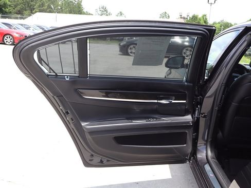Used 2014 BMW 750Li RWD image 35