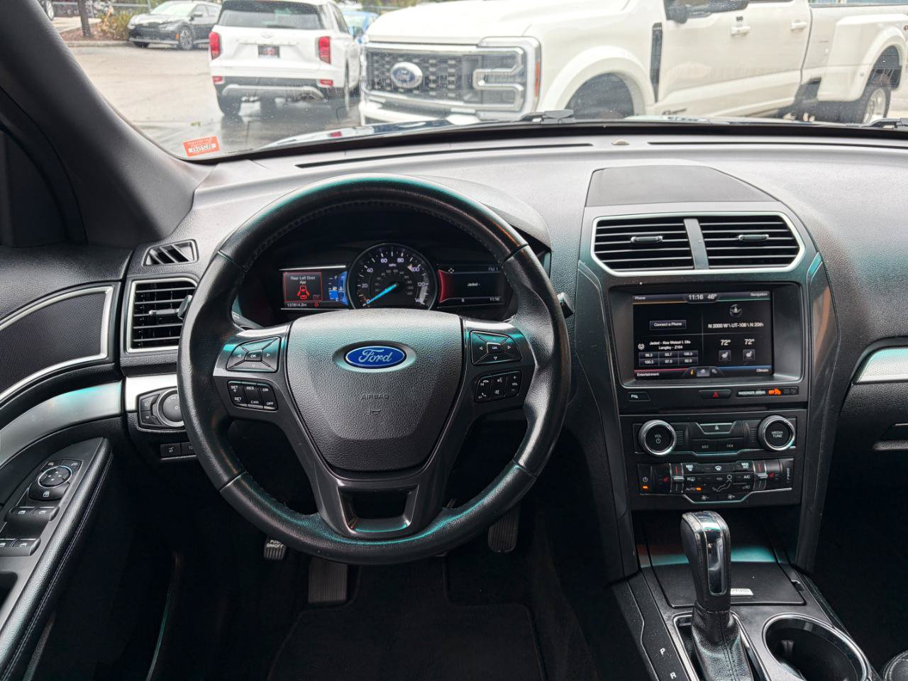 Used 2016 Ford Explorer XLT w/ Equipment Group 202A AWD/4WD image 16
