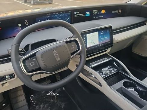 New 2026 Lincoln Nautilus Reserve AWD/4WD image 6