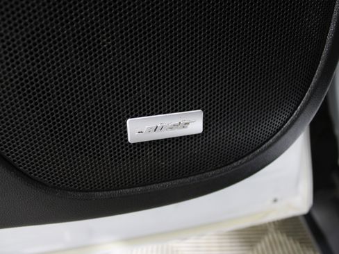 Used 2020 GMC Acadia Denali w/ Trailering Package image 10