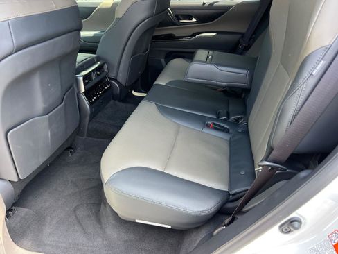Certified 2025 Lexus LX 700h Overtrail w/ Accessory Package (Z1) AWD/4WD image 22