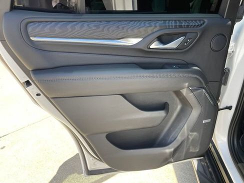 Used 2023 GMC Yukon Denali AWD/4WD image 21