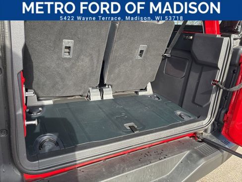 Used 2024 Ford Bronco Black Diamond w/ Sasquatch Package image 39