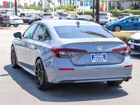 Used 2025 Honda Civic Sport image 13