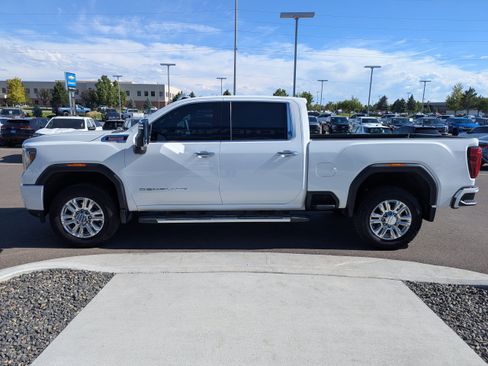 Certified 2020 GMC Sierra 3500 Denali w/ Denali Ultimate Package AWD/4WD image 9