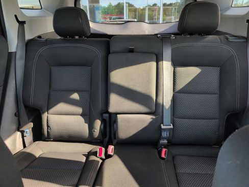 Used 2024 GMC Terrain SLE image 26