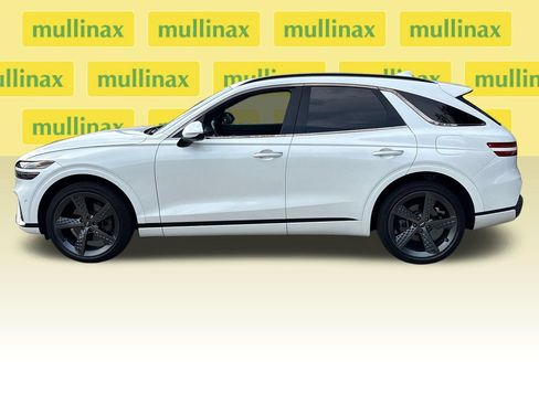 Used 2022 Genesis GV70 2.5T w/ Sport Prestige Package AWD/4WD image 12