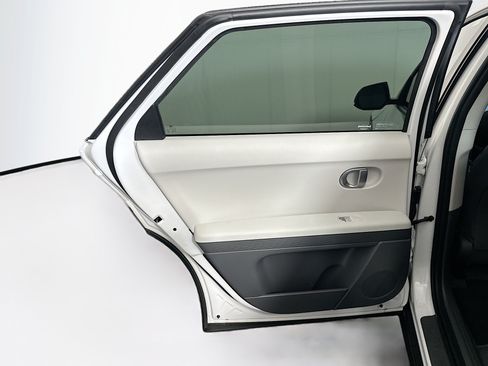 Used 2024 Hyundai Ioniq 5 SE RWD image 25