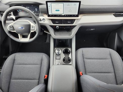 New 2026 Ford Explorer Active image 12
