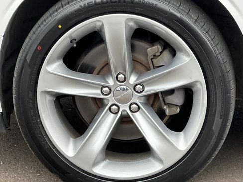 Used 2015 Dodge Challenger R/T w/ Quick Order Package 28B R/T RWD image 24