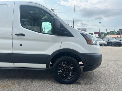 Used 2015 Ford Transit 250 148 Low Roof RWD image 5