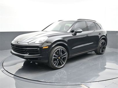 Certified 2023 Porsche Cayenne w/ Premium Package