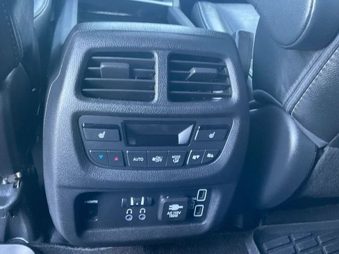 Used 2019 Honda Pilot Touring image 25