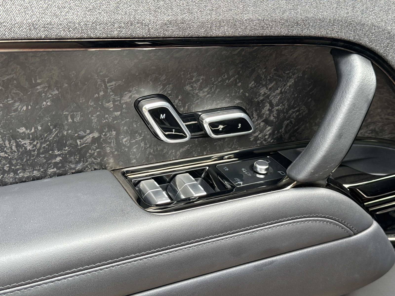 Used 2024 Land Rover Range Rover Sport Dynamic SE AWD/4WD image 11