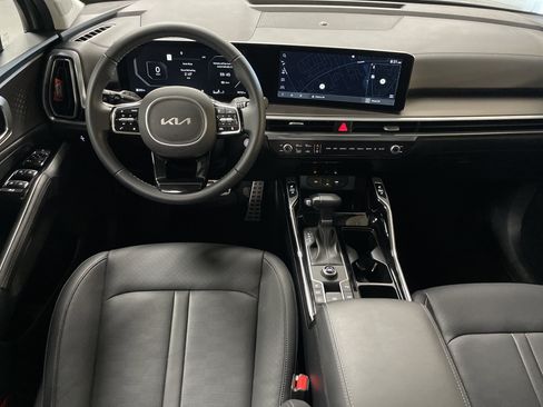 Used 2025 Kia Sorento SX FWD image 30