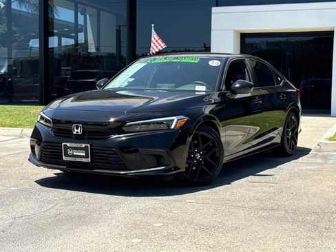 Used 2024 Honda Civic Sport image 2