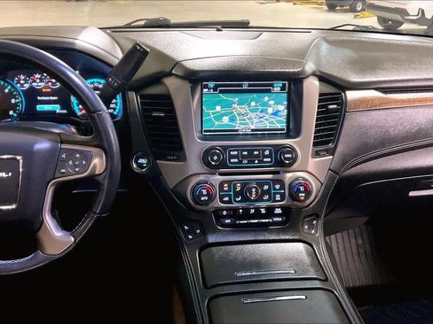 Used 2019 GMC Yukon Denali w/ Denali Ultimate Package image 6