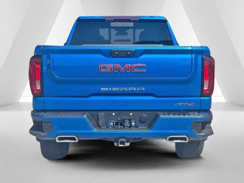 Used 2024 GMC Sierra 1500 AT4 w/ AT4 Premium Package AWD/4WD image 6