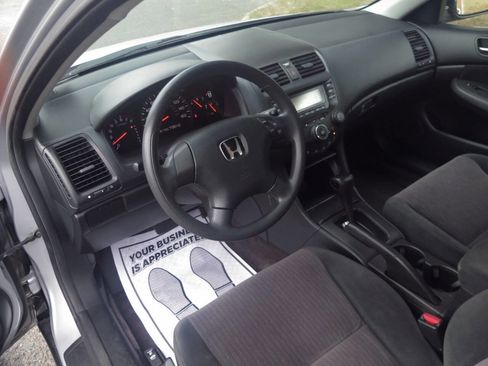 Used 2004 Honda Accord LX image 7