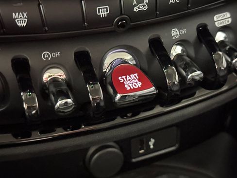 Used 2024 MINI Cooper Clubman S image 32