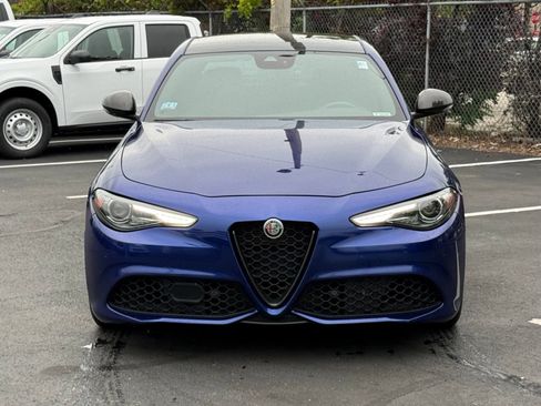 Used 2022 Alfa Romeo Giulia Sprint AWD/4WD image 9
