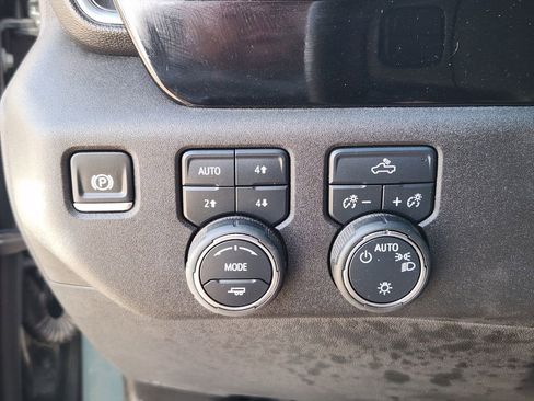 Used 2025 Chevrolet Silverado 1500 LT w/ Z71 Off-Road Package image 29