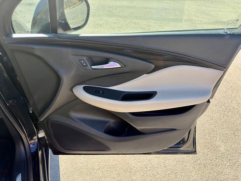 Used 2020 Buick Envision Preferred image 31
