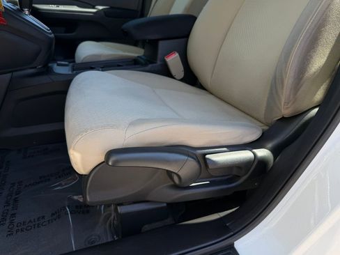 Used 2016 Honda CR-V LX image 14