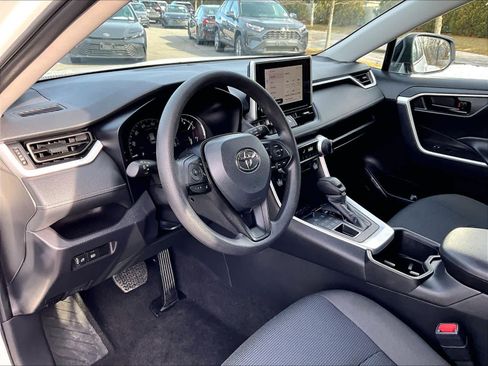 Used 2024 Toyota RAV4 LE image 8