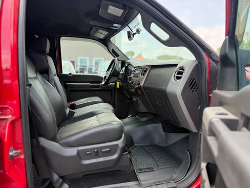 Used 2011 Ford F250 Lariat w/ Lariat Interior Pkg AWD/4WD image 10