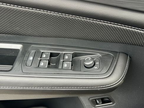 New 2026 Volkswagen Atlas Cross Sport SE image 26