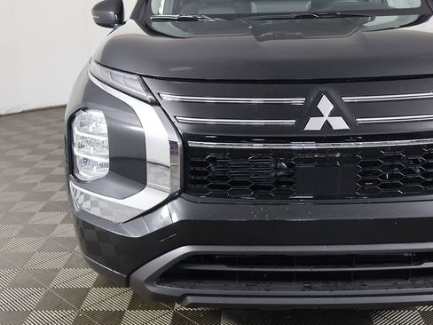 New 2026 Mitsubishi Outlander ES FWD image 12