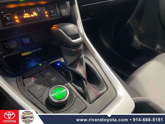 Certified 2025 Toyota RAV4 XSE w/ Premium Package AWD/4WD image 31