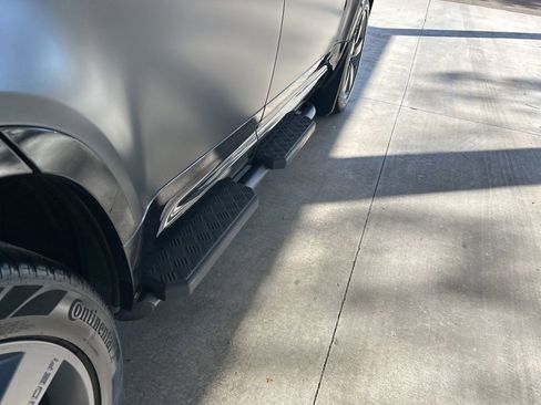 Used 2023 Land Rover Defender 110 Carpathian Edition image 25