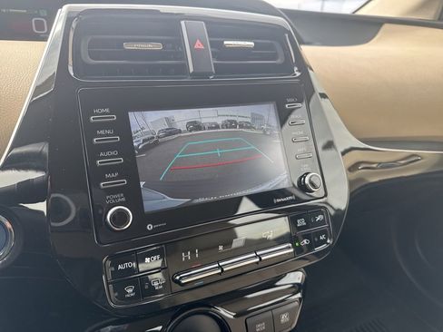 Used 2022 Toyota Prius XLE image 22
