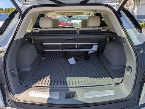 New 2025 Cadillac XT5 Premium Luxury w/ Technology Package image 12